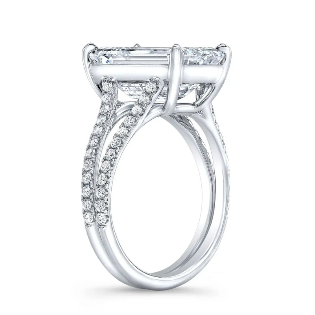 18K Solid Gold Emerald Split Shank Pavé Lab Diamond Ring