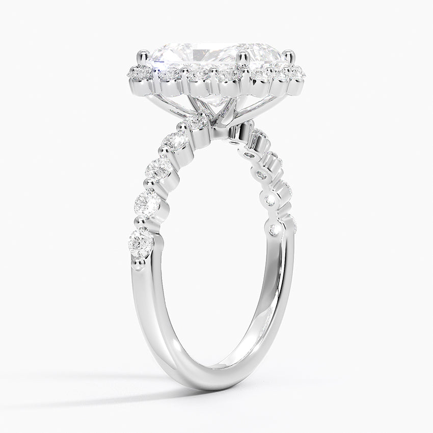Carmelita Vintage Accents (Round Side Stones) Lab Diamond Ring in 18K Gold - Radiant