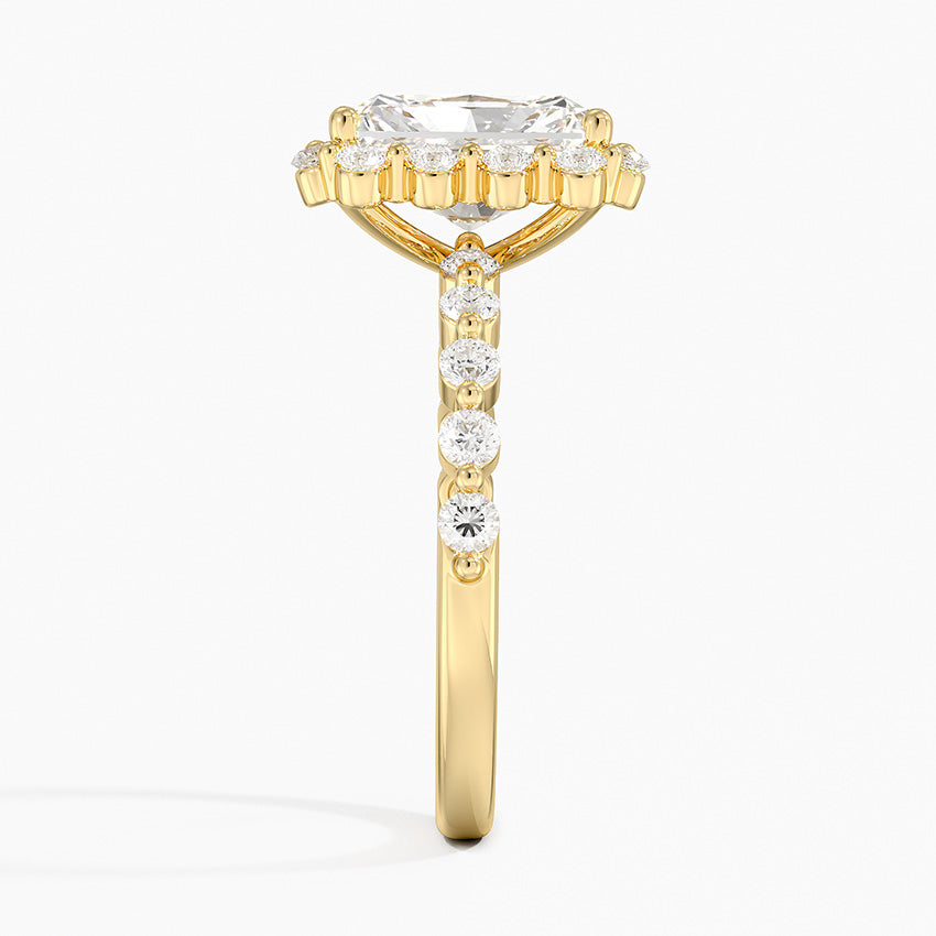 Carmelita Vintage Accents (Round Side Stones) Lab Diamond Ring in 18K Gold - Radiant