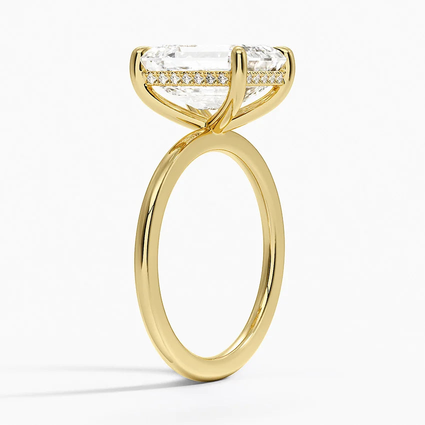 Pear Cut Diamond Solitaire Engagement Ring in Solid Gold⁠