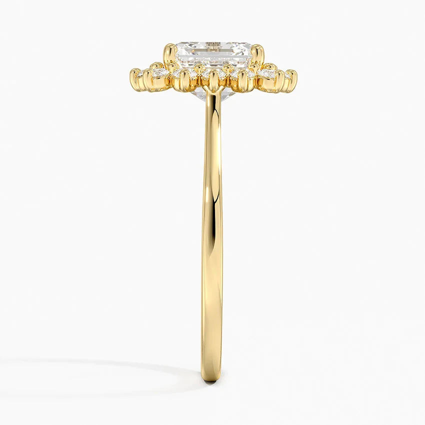 Liubov Vintage Accents (Round Side Stones) Lab Diamond Ring in 18K Gold - Asscher