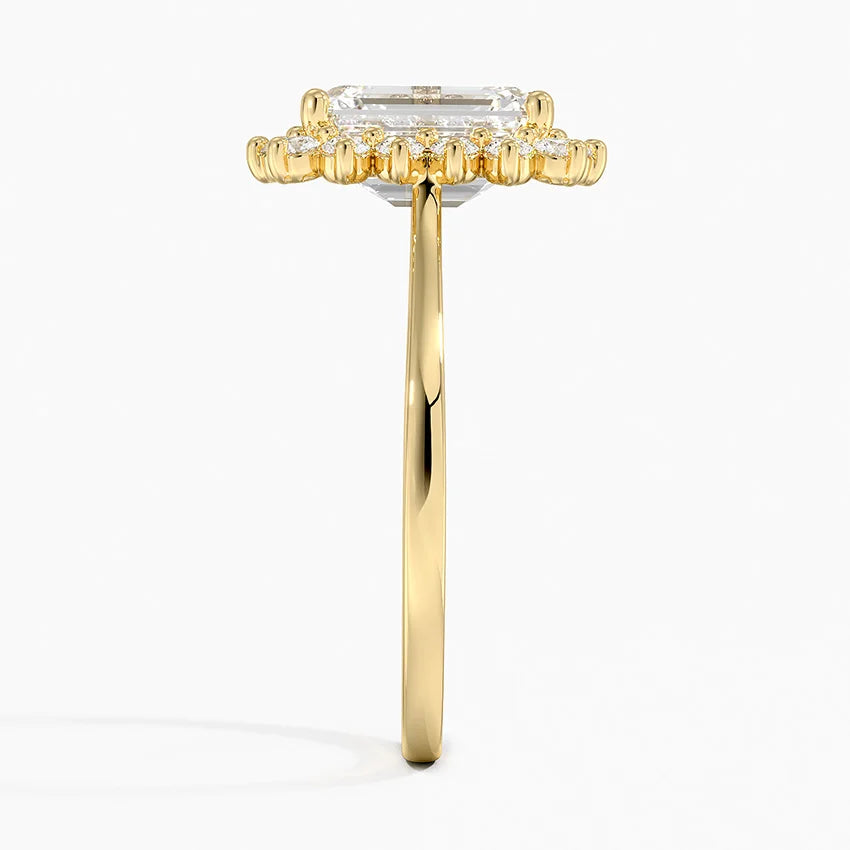 Liubov Vintage Accents (Round Side Stones) Lab Diamond Ring in 18K Gold - Emerald