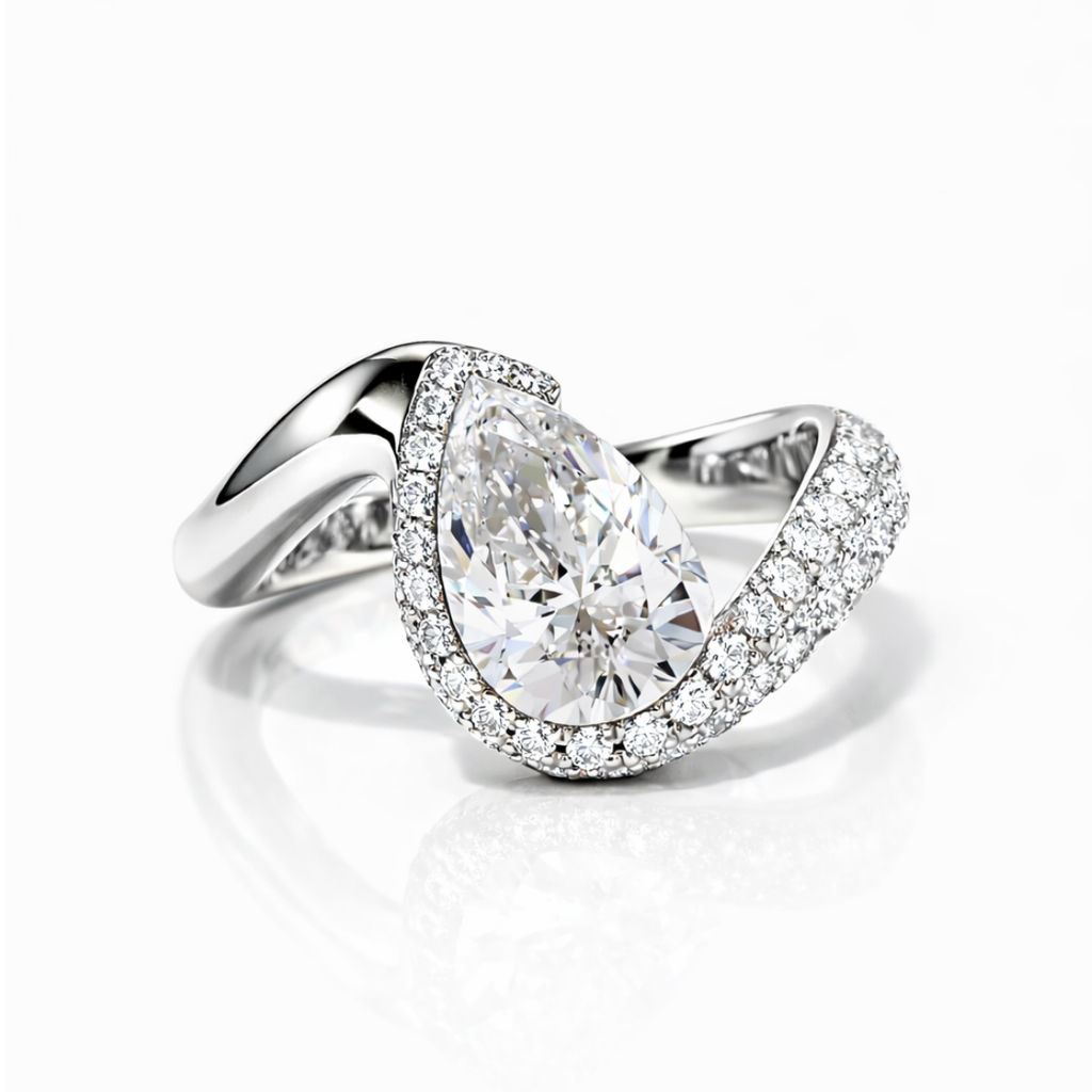 Pantera Eye Pave Curved Lab Diamond Engagement Ring in 18K Gold - Pear