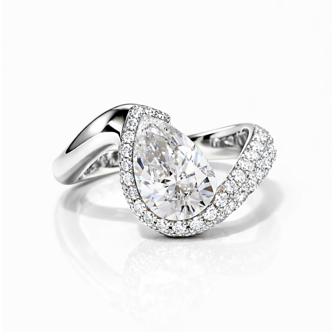 Pantera Eye Pave Curved Lab Diamond Engagement Ring in 18K Gold - Pear