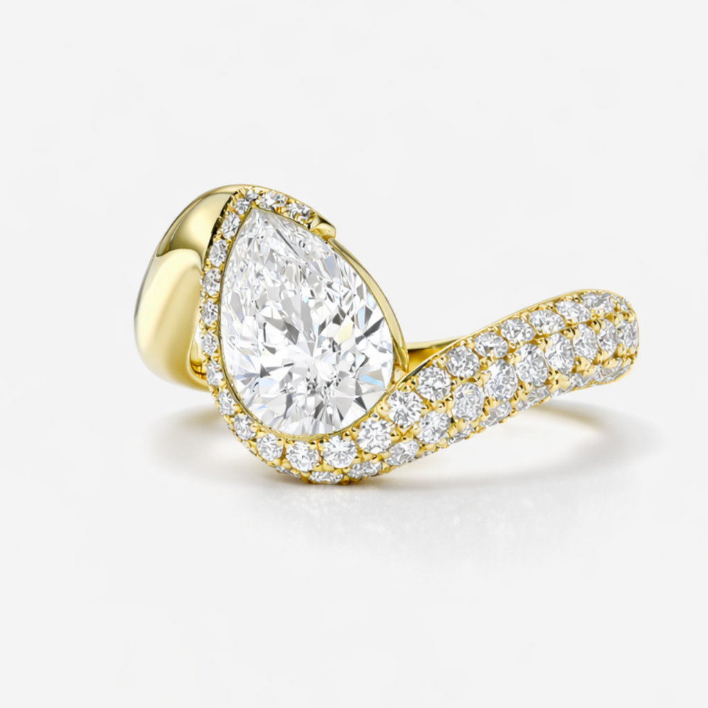 Pantera Eye Pave Curved Lab Diamond Engagement Ring in 18K Gold - Pear