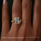 18K Solid Gold Emerald Curved Diamond Bridal Set