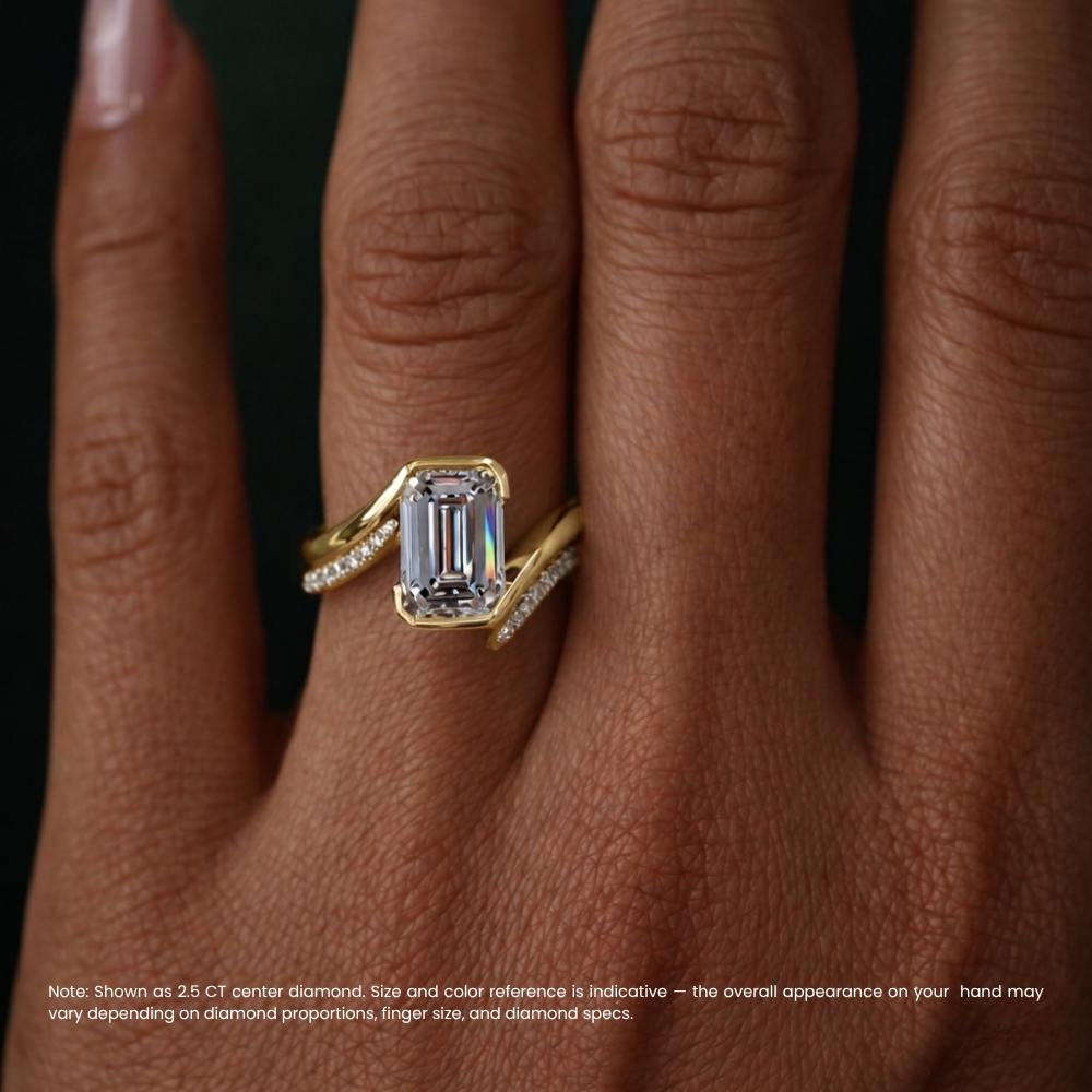 Curved Lab Diamond Engagement Ring Set (2 Rings) in 18K Gold - Emerald