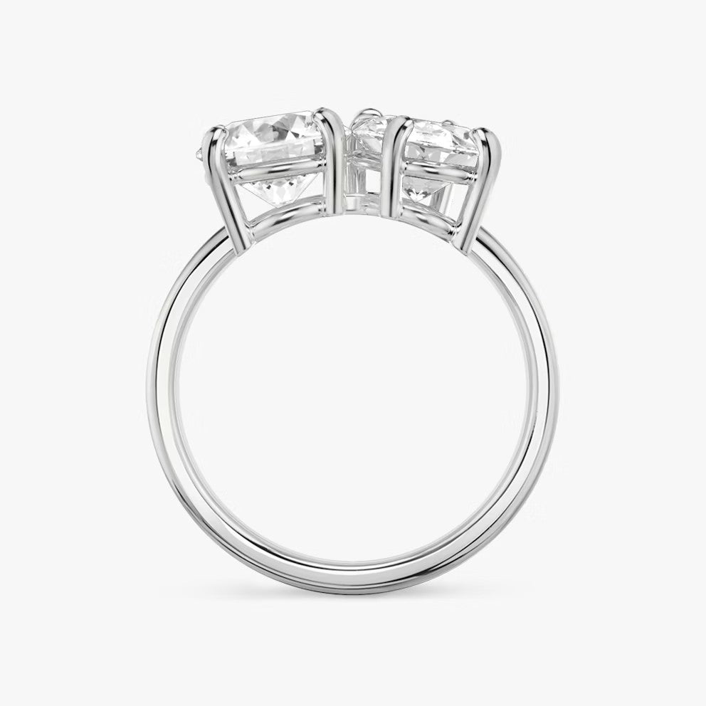 Round & Oval Cut Toi et Moi Diamond Engagement Ring in Solid Gold⁠