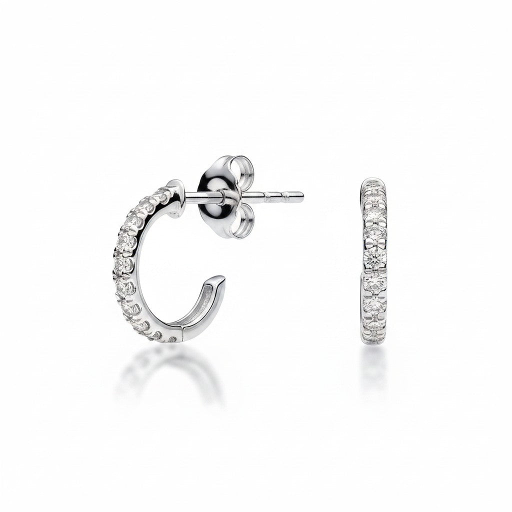 My Store 4 18K solid gold hoop earrings featuring 0.2 carat lab-grown diamonds in a delicate, polished design.