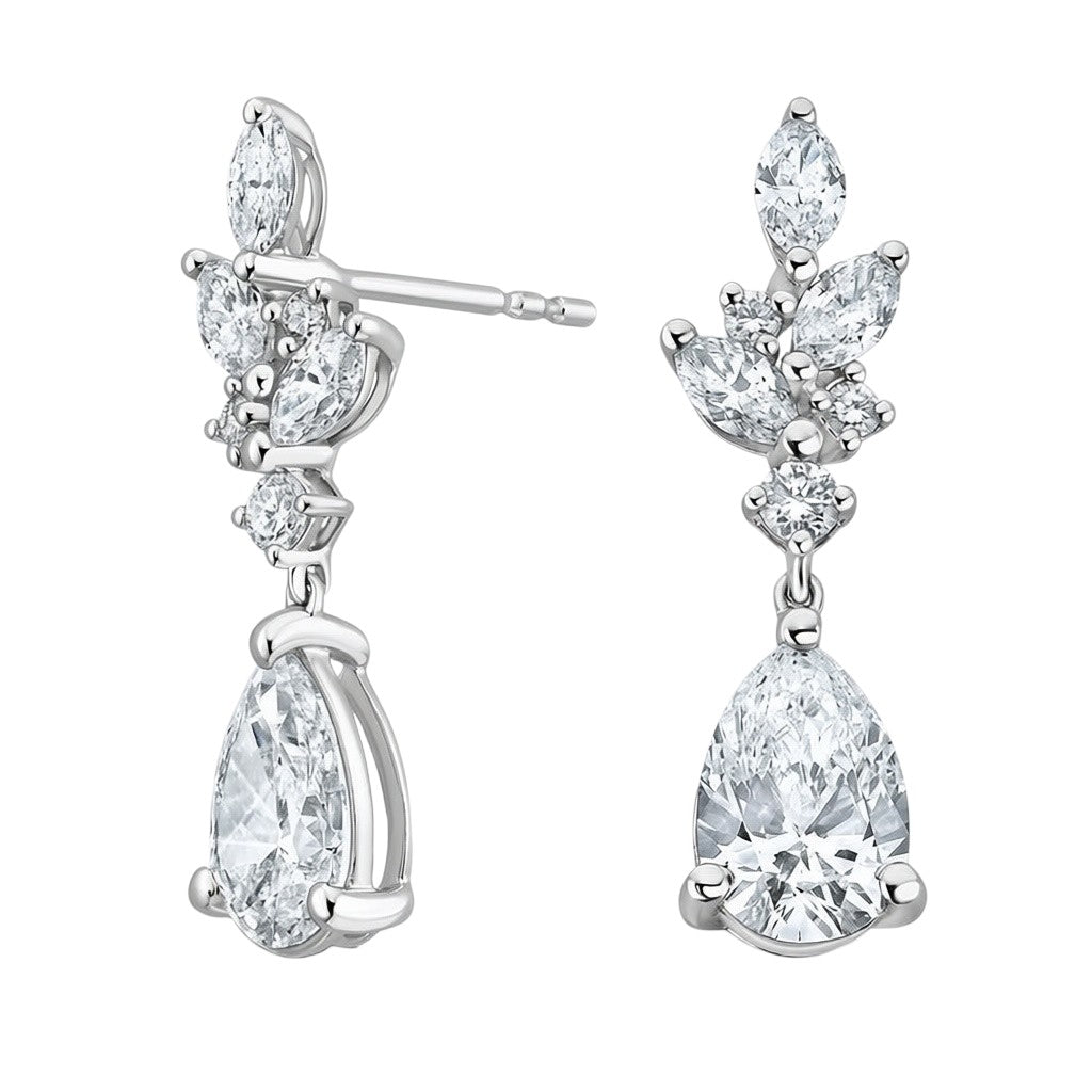 My Store 4 18K solid gold drop earrings featuring 2.7 carat lab-grown diamonds in a graceful pear-shaped design.