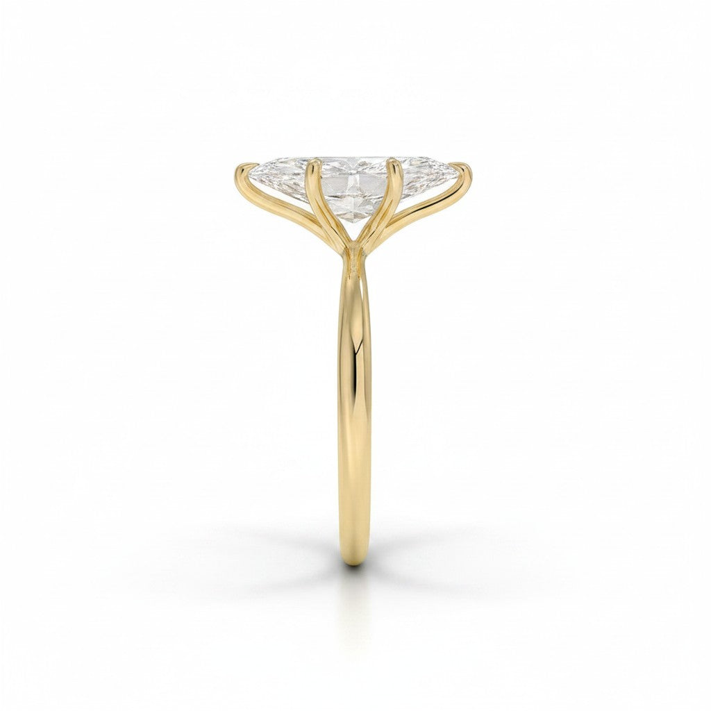 My Store 4 18K solid gold solitaire ring featuring a brilliant lab-grown diamond in a classic side profile setting.