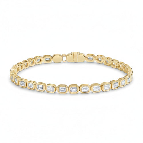 My Store 4 18K solid gold tennis bracelet featuring 3 carats of emerald-cut lab-grown diamonds in bezel settings.