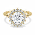 My Store 4 18K solid gold engagement ring featuring a round-cut lab diamond in a vintage-inspired halo setting.