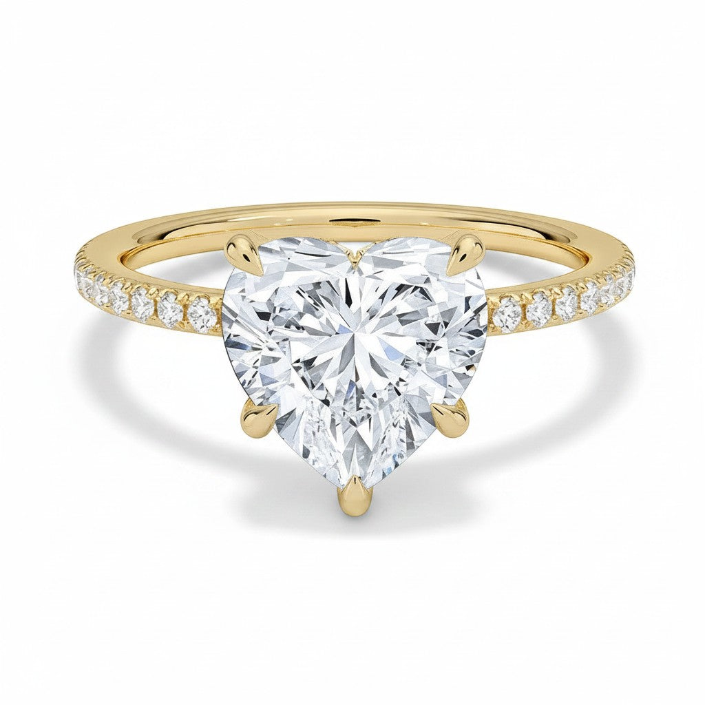My Store 4 18K solid gold solitaire ring featuring a heart-shaped lab-grown diamond with a pavé-set diamond band.