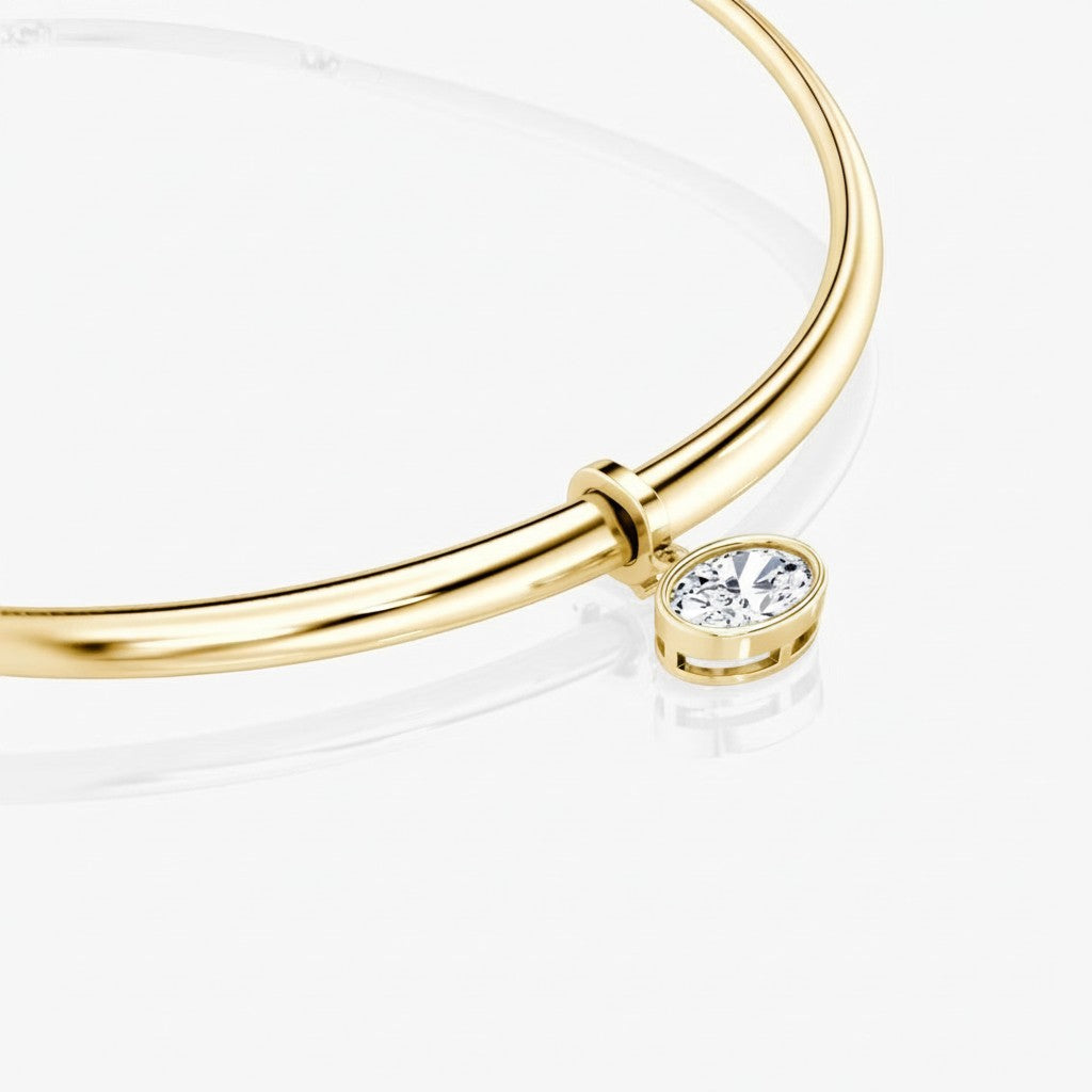 My Store 4 oval bezel diamond choker necklace in 18K yellow gold with a structured torque collar design.