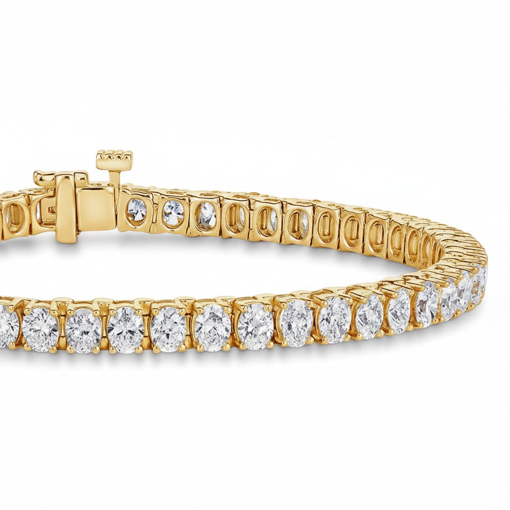 My Store 4 18K solid gold tennis bracelet featuring 8 carats of oval lab-grown diamonds in a secure setting.