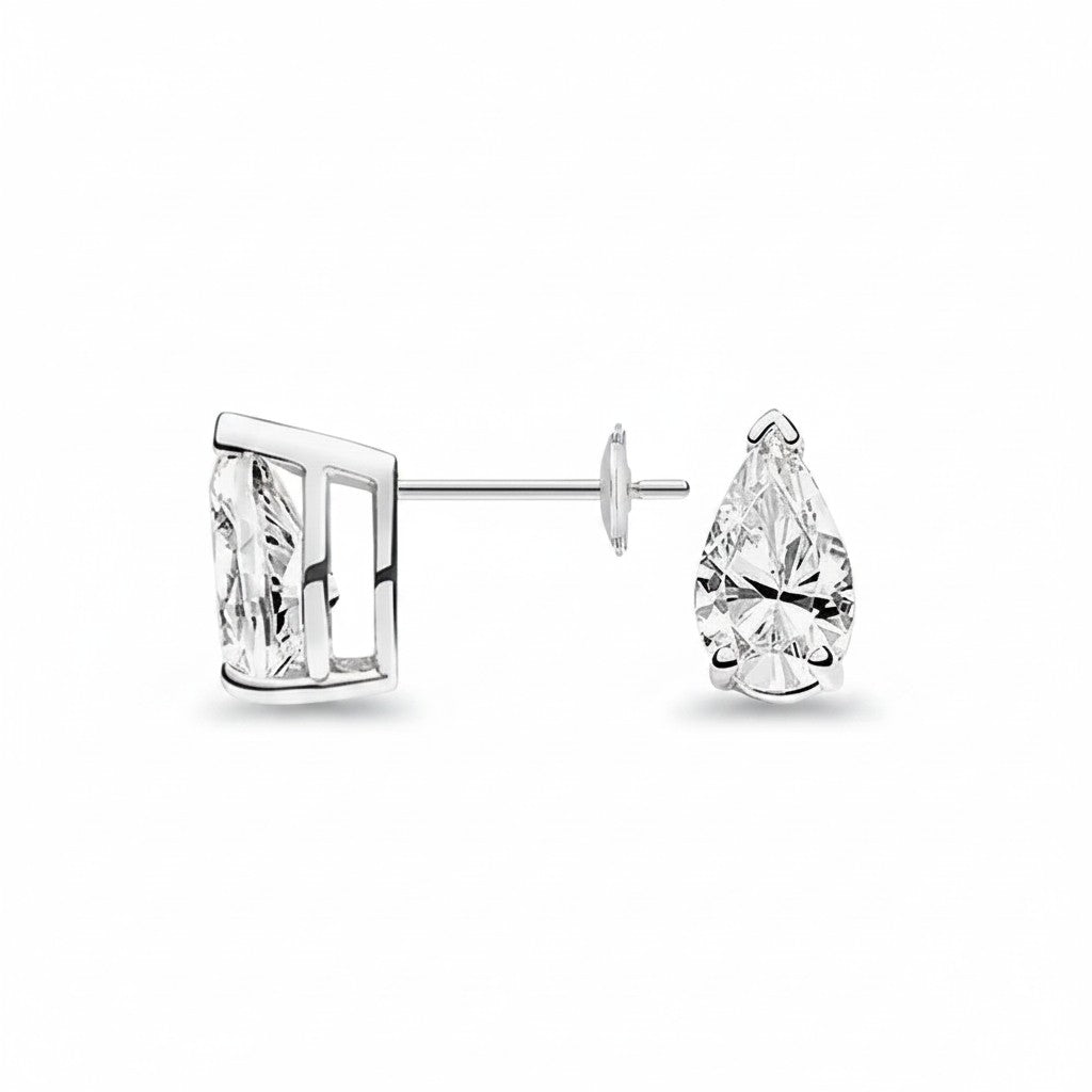 My Store 4 18K solid gold stud earrings featuring 2 carat pear-cut lab-grown diamonds with a sophisticated setting.