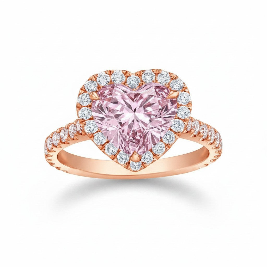 My Store 4 18K solid gold ring featuring a pink heart-cut lab-grown diamond with a sparkling diamond halo setting.