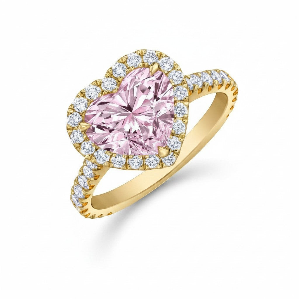 My Store 4 18K solid gold ring featuring a pink heart-cut lab-grown diamond with a sparkling diamond halo setting.