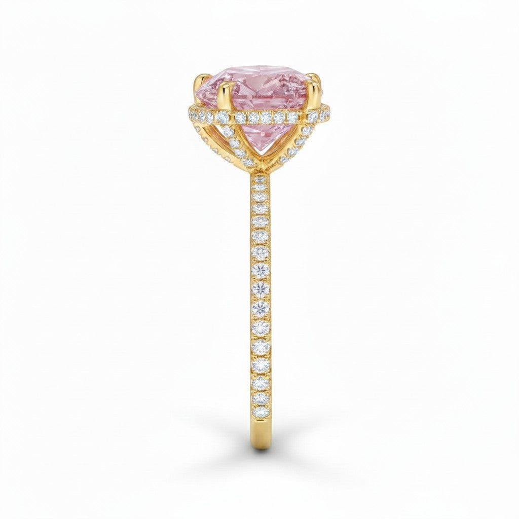 My Store 4 18K solid gold ring featuring a pink heart-cut lab-grown diamond with pavé-set diamond band side view