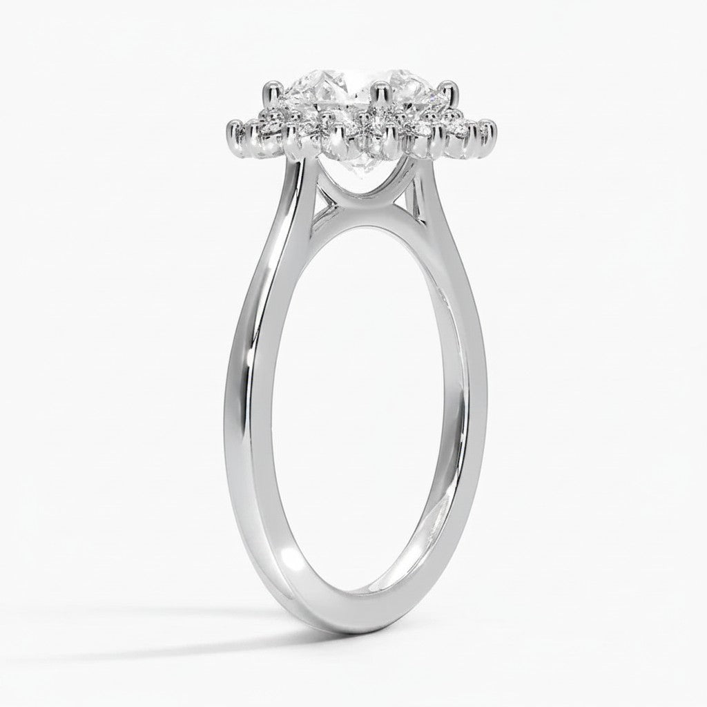 My Store 4 18K solid gold engagement ring featuring a round-cut lab diamond in a vintage-inspired halo setting