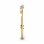 My Store 4 wave-contoured gold bangle with a graduated row of round brilliant diamonds and a secure side hinge.