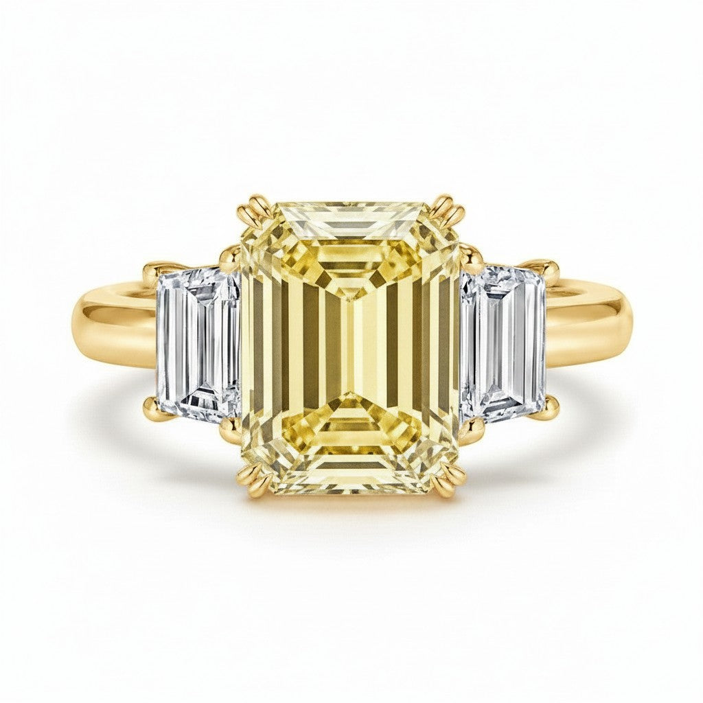 My Store 4 18K solid gold trilogy ring featuring a radiant-cut fancy yellow lab-grown diamond and side diamonds.