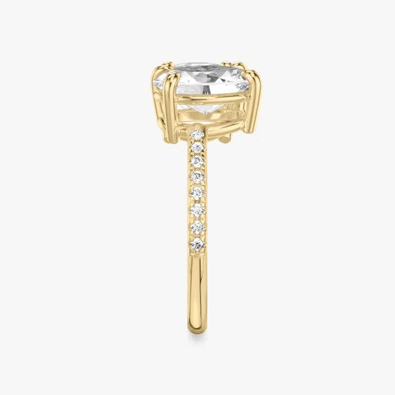 Toi et Moi Round and Oval Cut Pavé Engagement Ring in Solid Gold