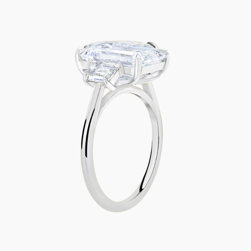 18K Solid Gold Emerald Trilogy Lab Diamond Ring with Trapezoids