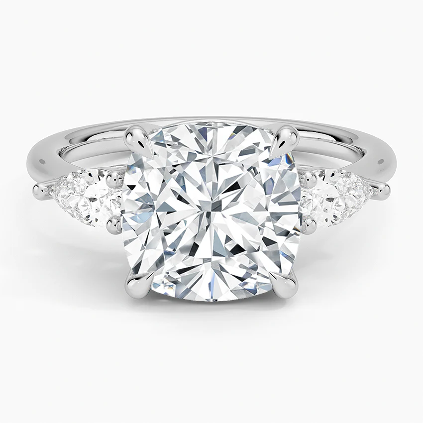 ecomposer-view with diamond shape-cushion, ecomposer-metal type-white-gold-18k